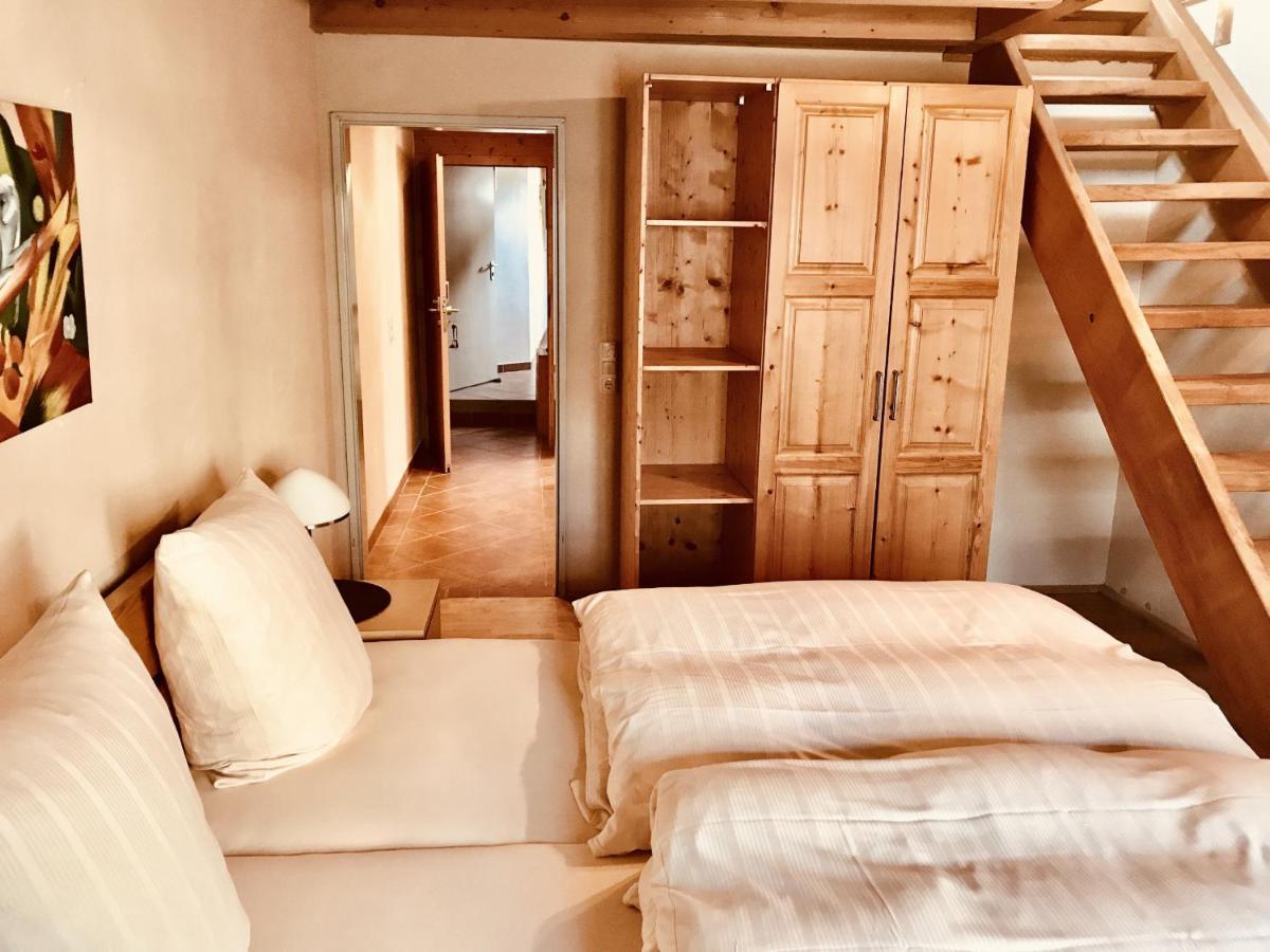 Hotel Weingut Dehren Ellenz-Poltersdorf Oda fotoğraf